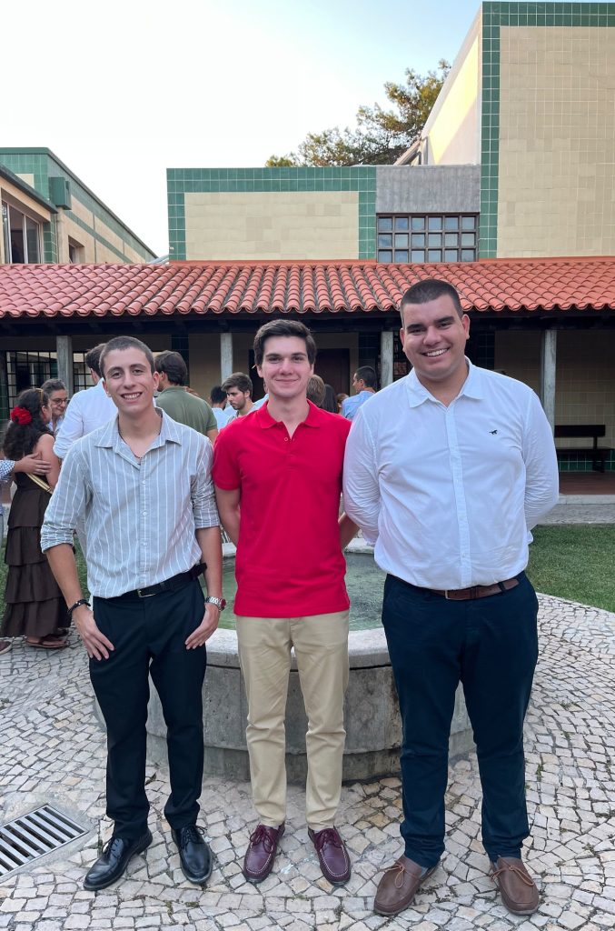 António, Nélio e Gustavo no Seminário de S. José de Caparide